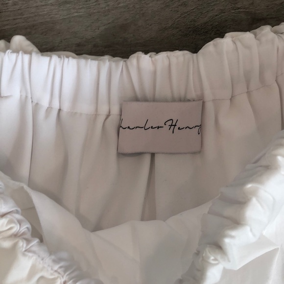 White dress - Picture 2 of 2